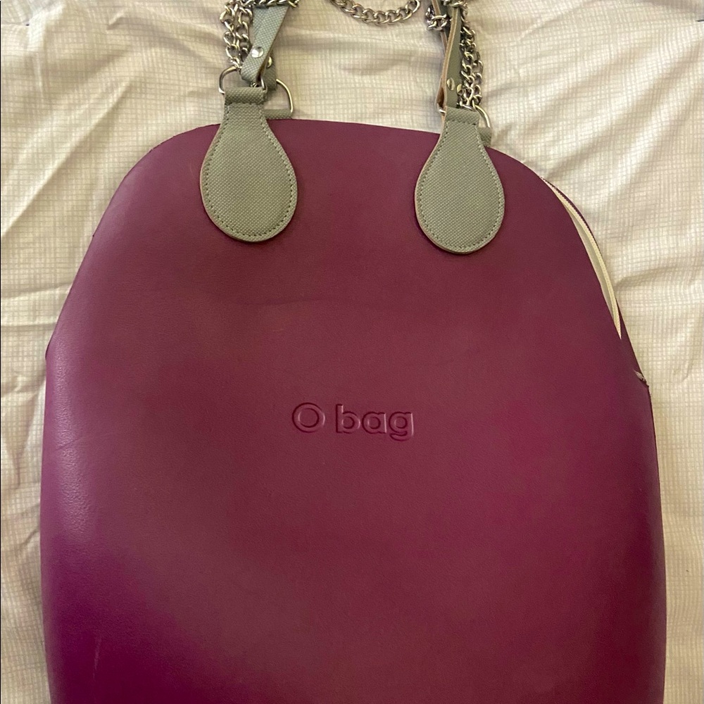 Like new purple O bag